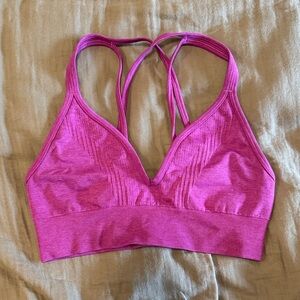 Lululemon pink sports bra